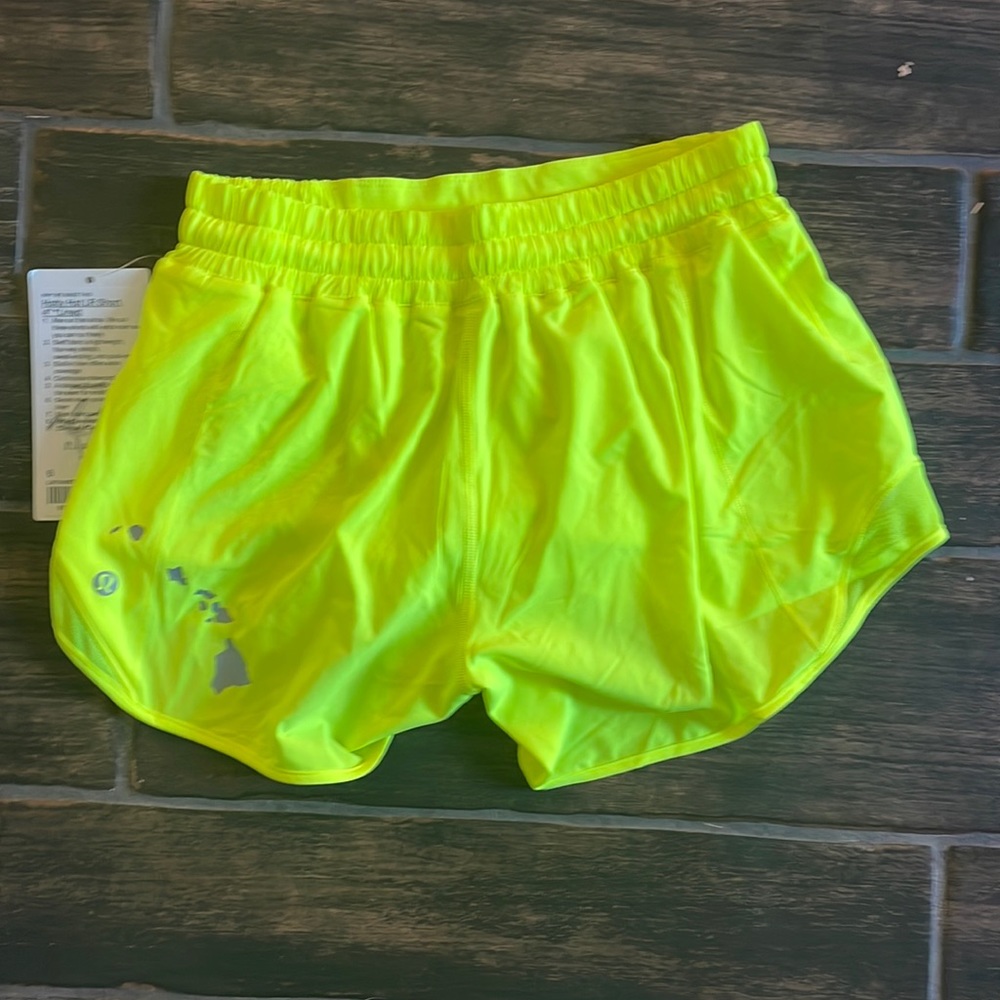 NWT RARE Lululemon Aloha Hotty Hot Shorts